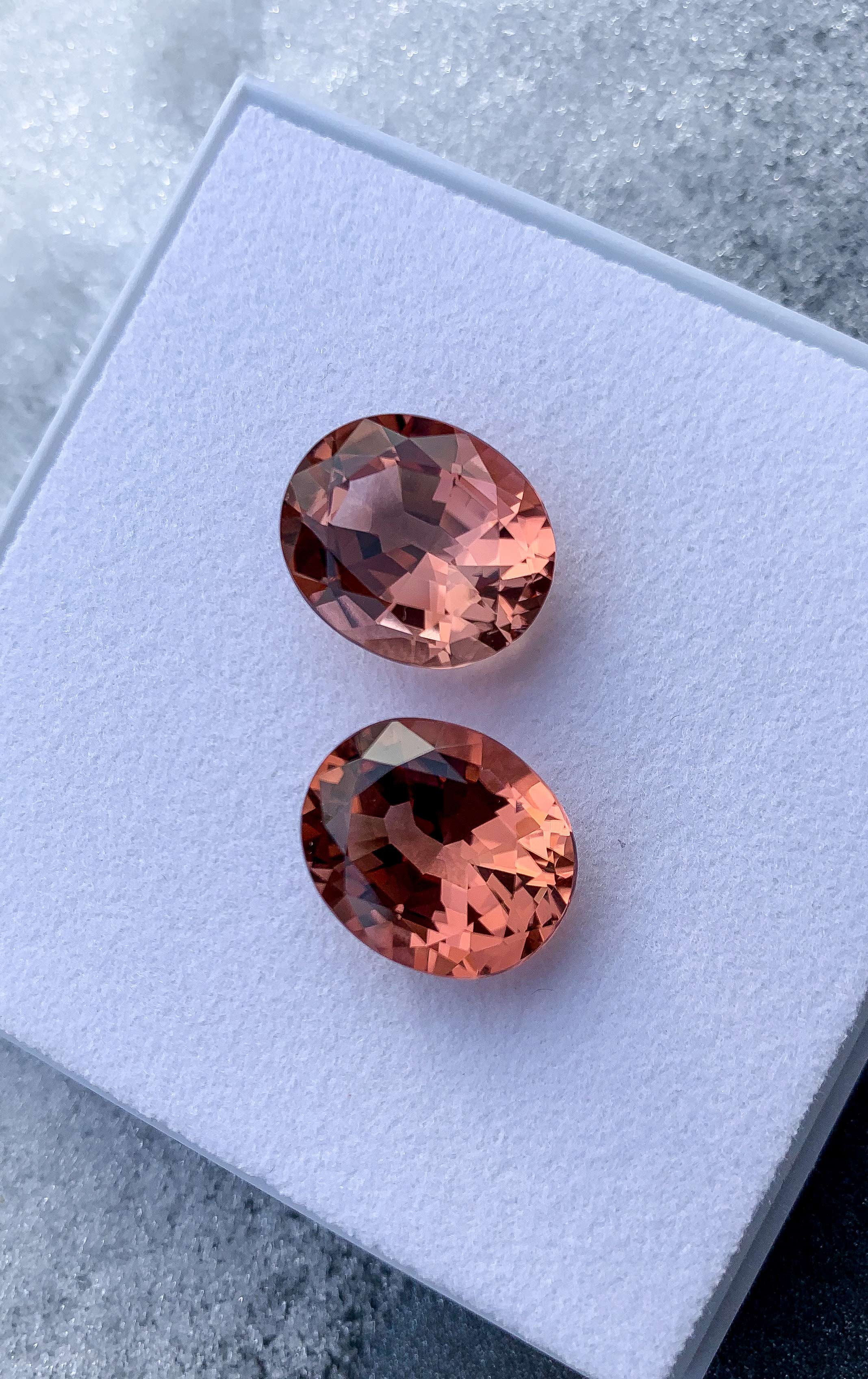 Why cognac-colored tourmalines are just right now!